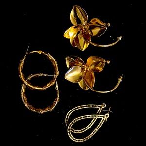 Set of 3 gold costume jewelry earrings